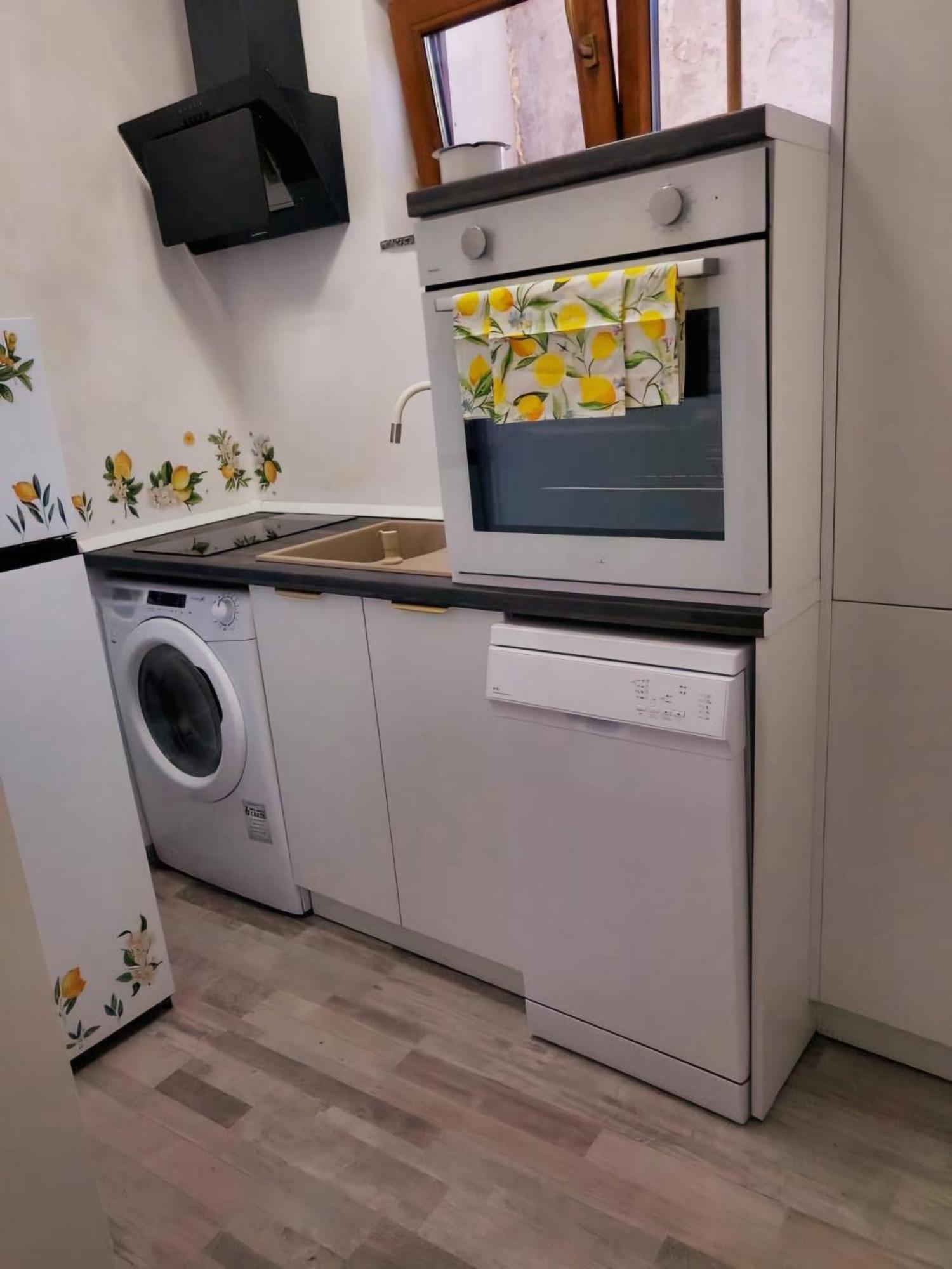 Lemon Breeze Apartment Constanta Exterior photo