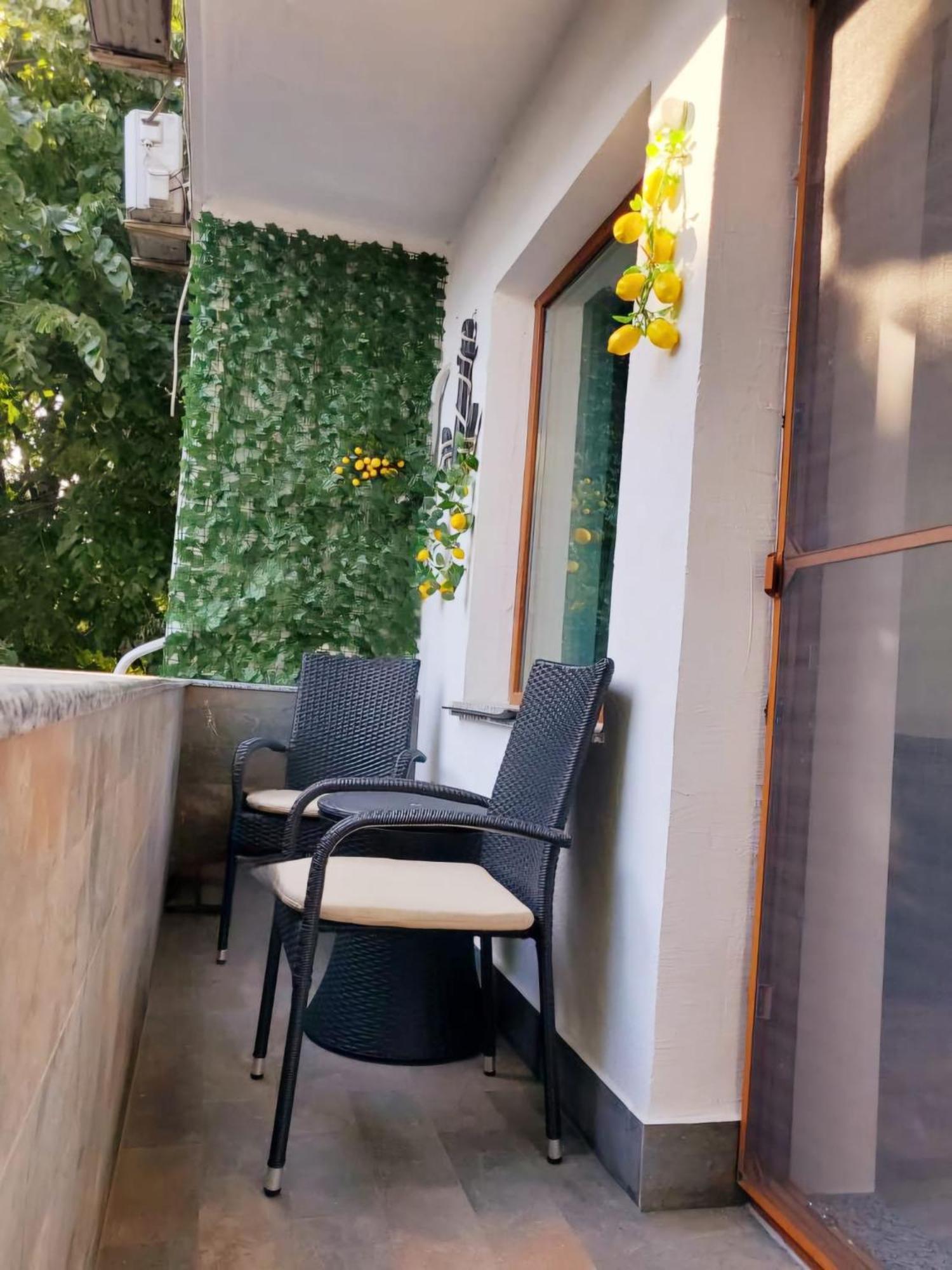 Lemon Breeze Apartment Constanta Exterior photo